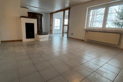 Wohnung Kierspe - 3.5 Zimmer, 110 m&sup2;, 890&euro; | Angebot:25822583