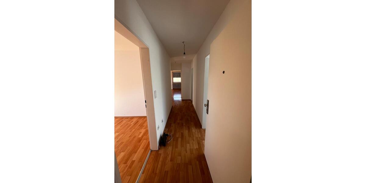 Dachgeschoßwohnung Wuppertal Cronenberg - 3 Zimmer, 64 m&sup2;, 520&euro; | Angebot:26636768