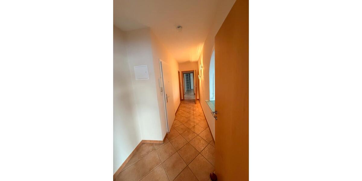 Dachgeschoßwohnung Dortmund Brackel - 3 Zimmer, 106 m&sup2;, 1.200&euro; | Angebot:27603278