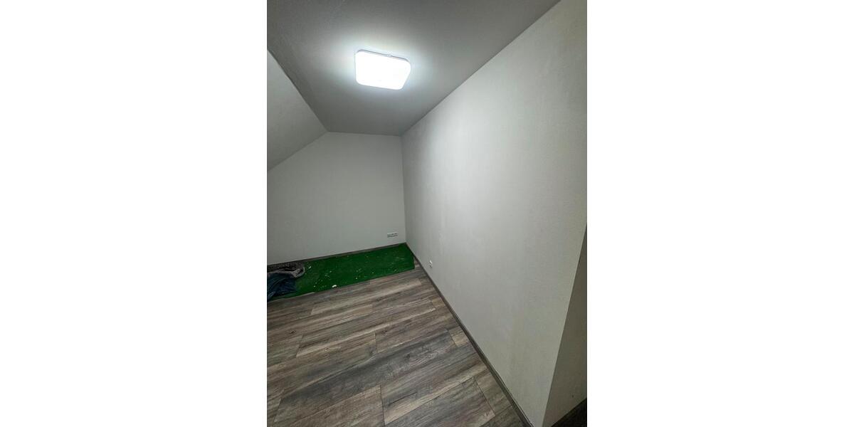 Dachgeschoßwohnung Menden (Sauerland) Bösperde - 3 Zimmer, 100 m&sup2;, 750&euro; | Angebot:27629192