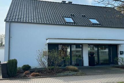 Haus Dortmund Brackel - 5 Zimmer, 143 m&sup2;, 660.000&euro; | Angebot:25904876