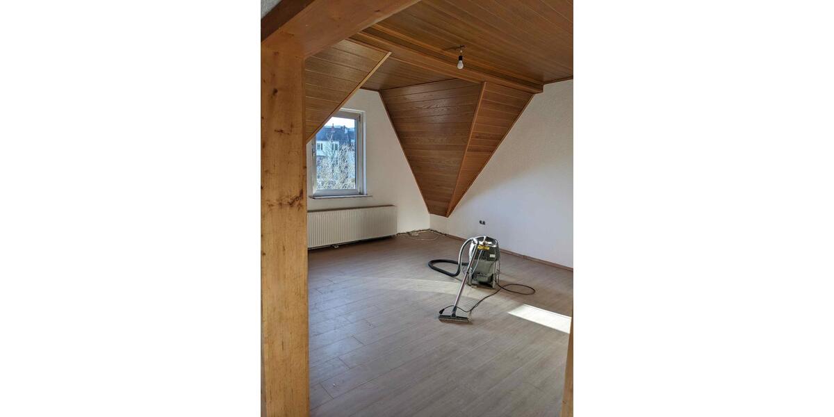Dachgeschoßwohnung Hagen - 4.5 Zimmer, 100 m&sup2;, 730&euro; | Angebot:26699835