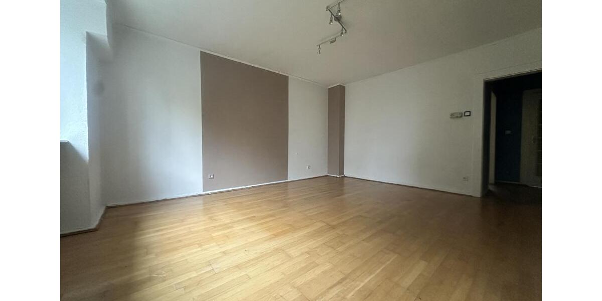 Etagenwohnung Wuppertal Gemarkung Langerfeld - 4 Zimmer, 107 m&sup2;, 250&euro; | Angebot:26545796