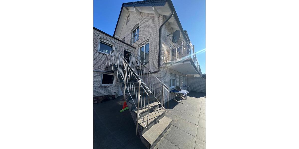 Doppelhaushälfte Wipperfürth - 7 Zimmer, 600.000&euro; | Angebot:23149281