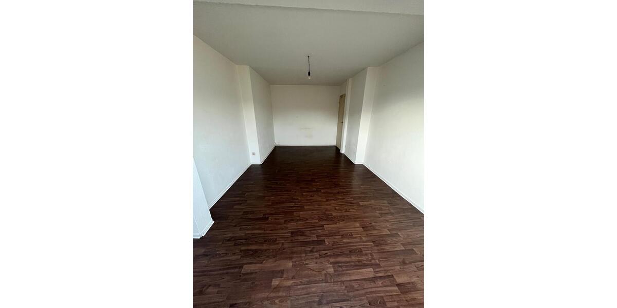 Dachgeschoßwohnung Bochum Wiemelhausen - 1 Zimmer, 20 m&sup2;, 435&euro; | Angebot:25723966