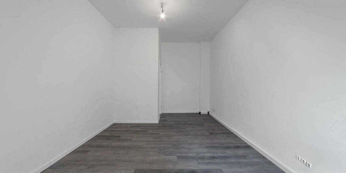 Etagenwohnung Wuppertal Barmen - 4 Zimmer, 100 m&sup2;, 900&euro; | Angebot:25819935