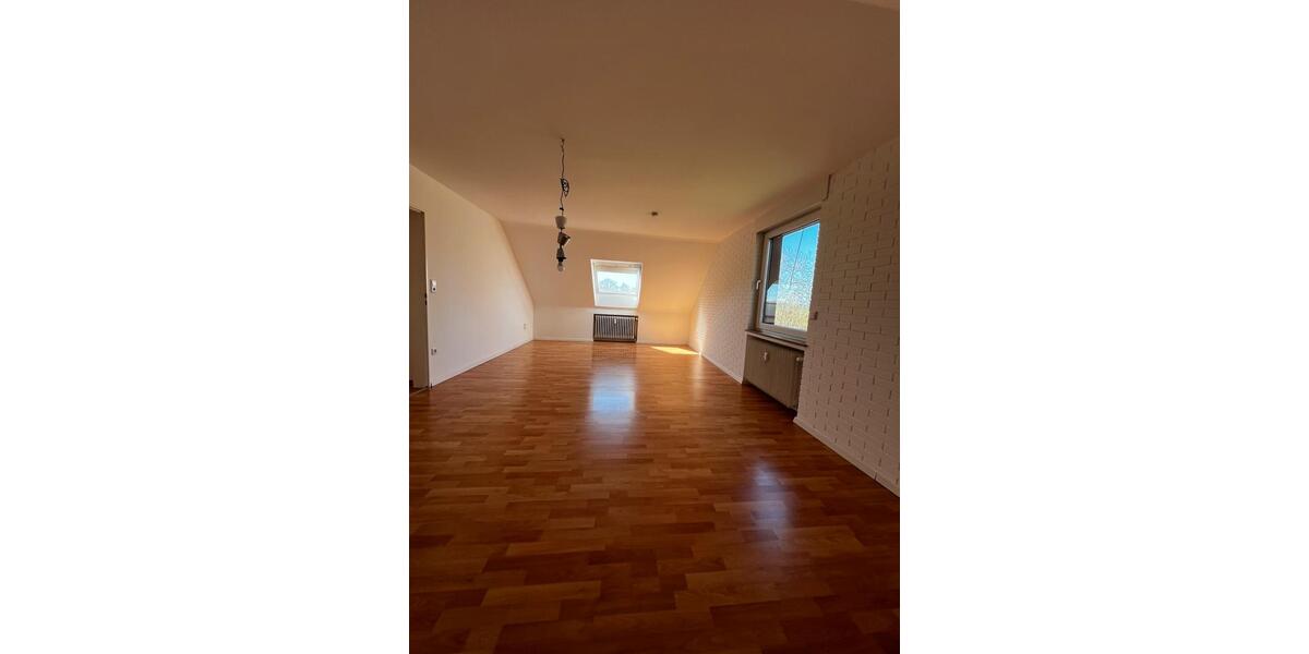 Dachgeschoßwohnung Wuppertal Cronenberg - 3 Zimmer, 64 m&sup2;, 520&euro; | Angebot:26636768