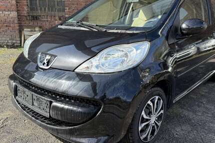 Peugeot 107 180.823 km 2.490 &euro; Remscheid 42857