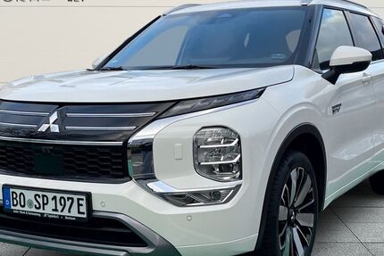 Mitsubishi Plug-in Hybrid Outlander 14.500 km 51.980 &euro; Bochum 44809