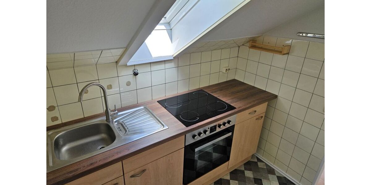 3 Zi, Kü, B. Ruhig gelegen am Waldrand - Dachgeschoßwohnung Lüdenscheid Brügge | Angebot:27120087