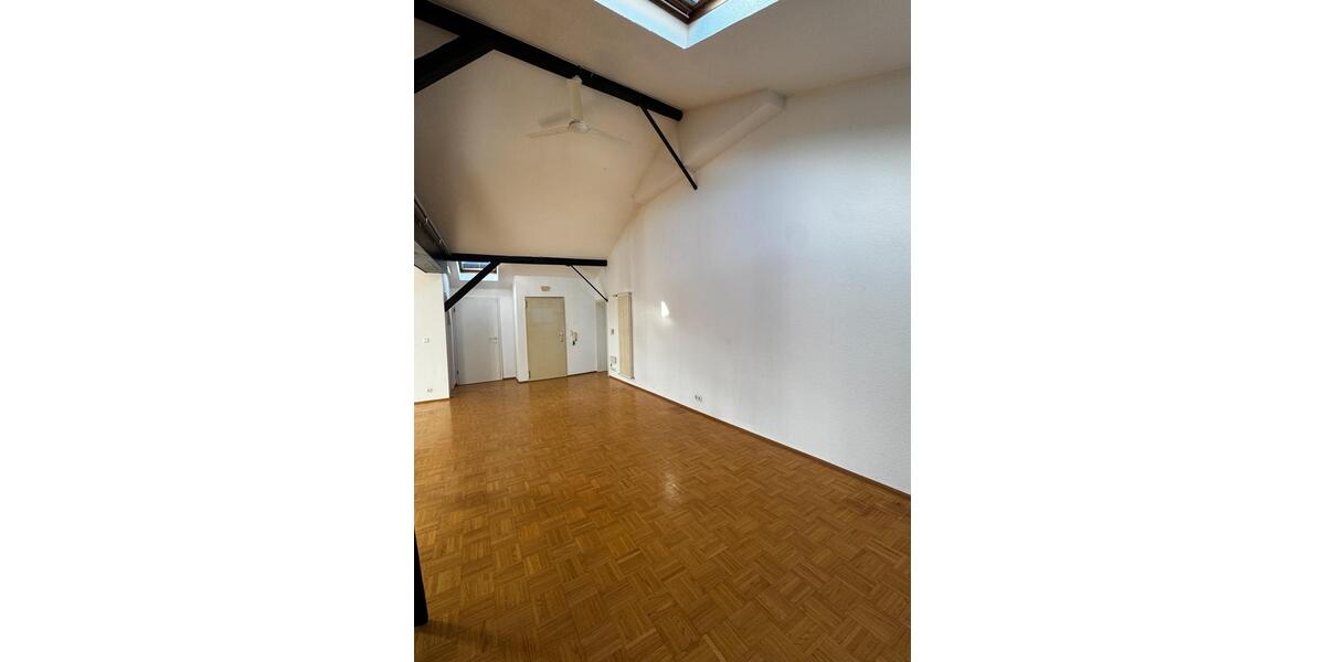 Dachgeschoßwohnung Lüdenscheid Staberg - 3 Zimmer, 96 m&sup2;, 750&euro; | Angebot:25234448