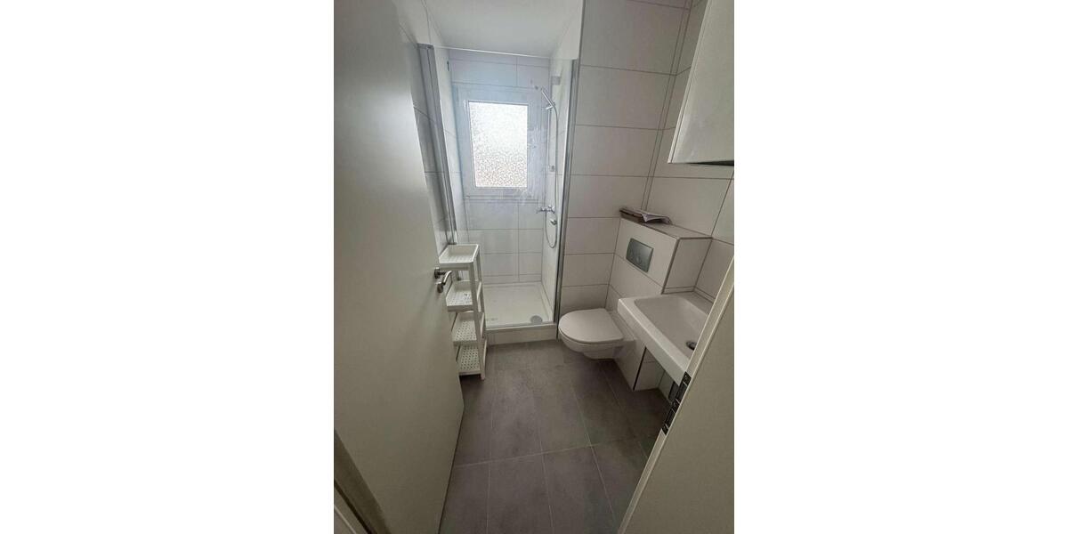 Etagenwohnung Wuppertal Elberfeld - 2.5 Zimmer, 15 m&sup2;, 370&euro; | Angebot:25500373