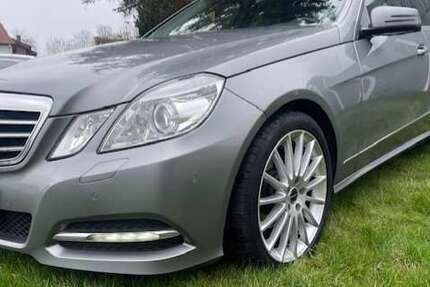 Mercedes-Benz E 200 128.000 km 11.500 &euro; Menden 58708