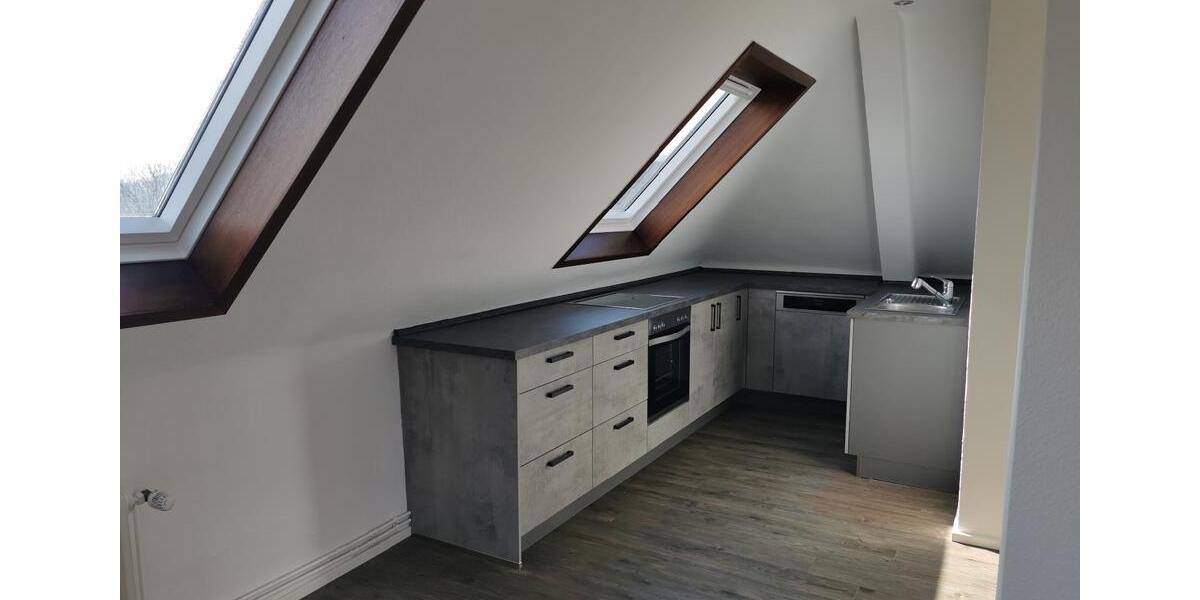 Dachgeschoßwohnung Remscheid Lüttringhausen - 2 Zimmer, 57 m&sup2;, 550&euro; | Angebot:25922819