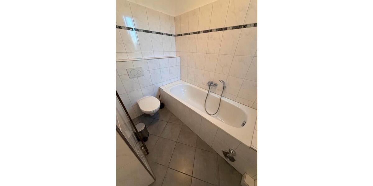 Etagenwohnung Wuppertal Gemarkung Langerfeld - 2 Zimmer, 65 m&sup2;, 560&euro; | Angebot:26699615