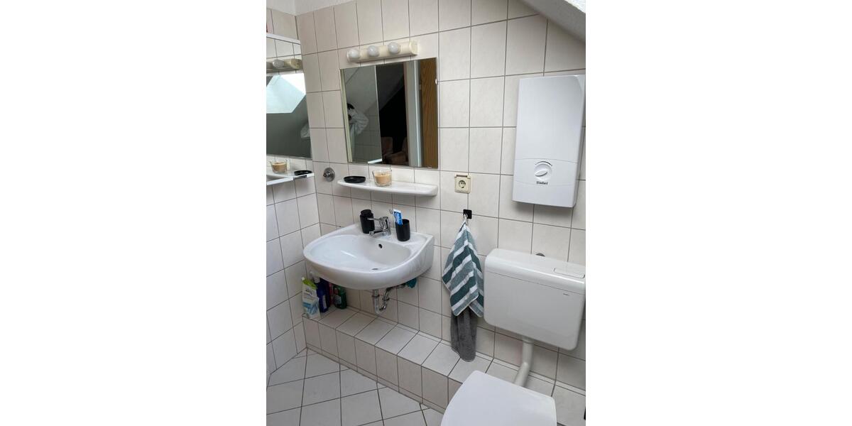 Dachgeschoßwohnung Wuppertal Gemarkung Barmen - 2 Zimmer, 65 m&sup2;, 110.000&euro; | Angebot:26383130