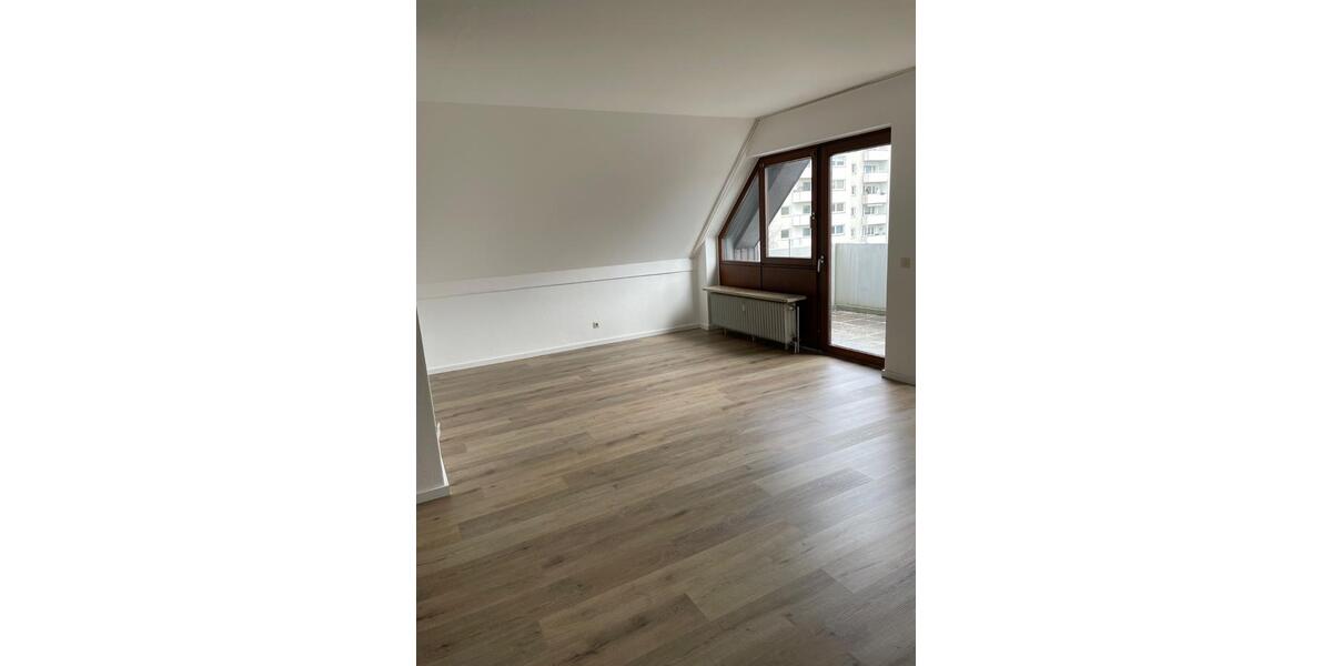 Dachgeschoßwohnung Dortmund Brackel - 1.5 Zimmer, 56 m&sup2;, 560&euro; | Angebot:24877660