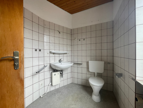 Doppelhaushälfte Menden (Sauerland) Mitte - 7 Zimmer, 122 m&sup2;, 199.900&euro; | Angebot:25703427