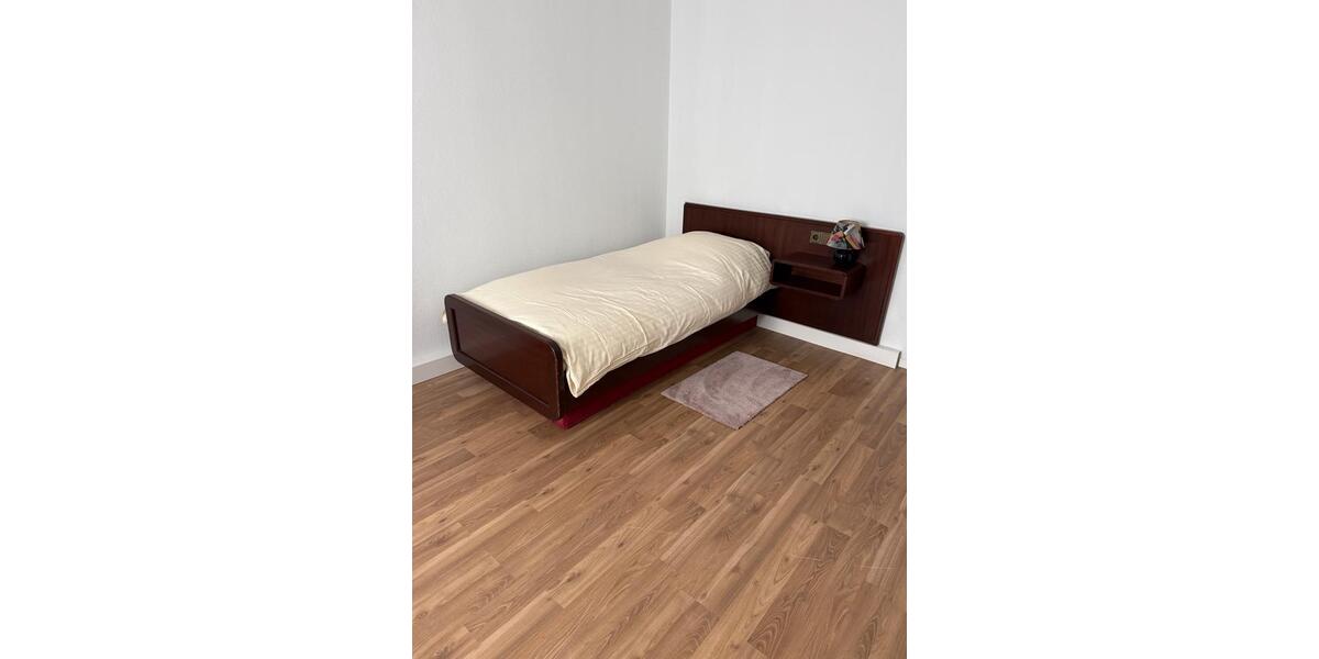 Etagenwohnung Lüdenscheid Augustenthal - 1 Zimmer, 35 m&sup2;, 500&euro; | Angebot:26677984