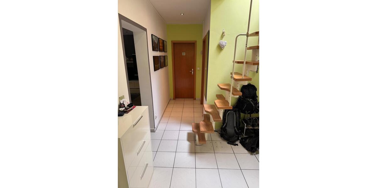 Dachgeschoßwohnung Iserlohn Gerlingsen - 3 Zimmer, 83 m&sup2;, 700&euro; | Angebot:27577938