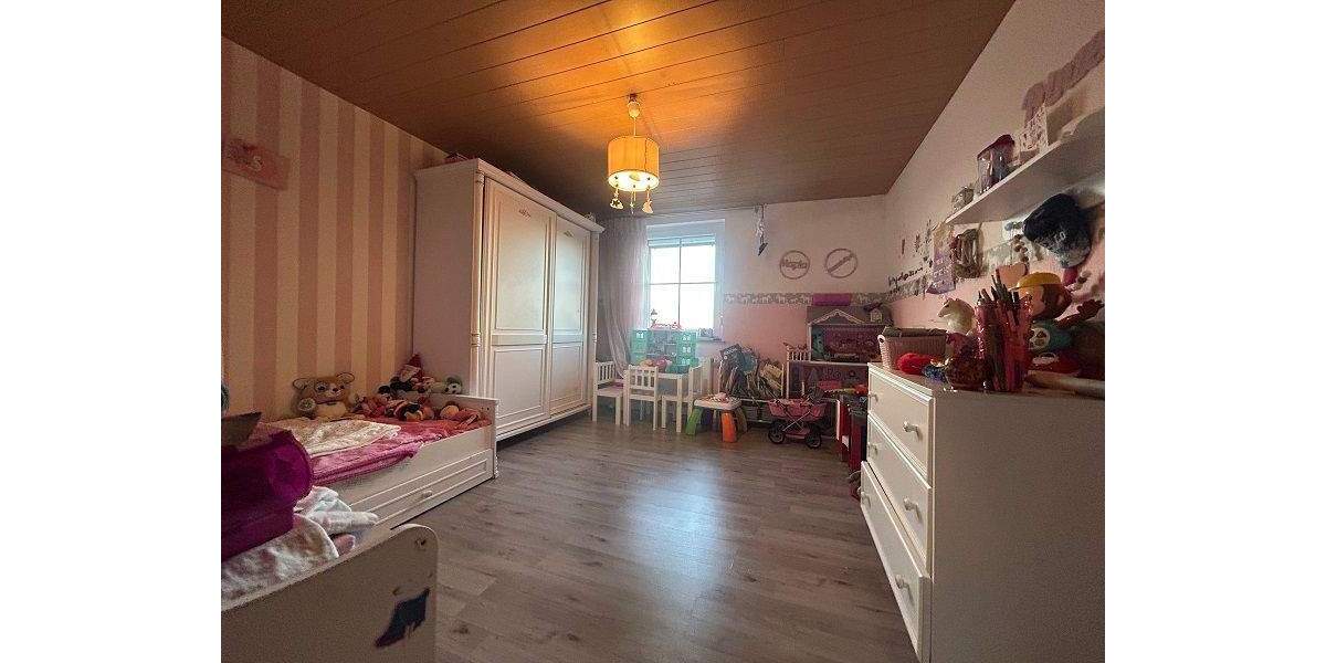 Reihenmittelhaus Lüdenscheid - 1 Zimmer, 150 m&sup2;, 320.000&euro; | Angebot:25769113
