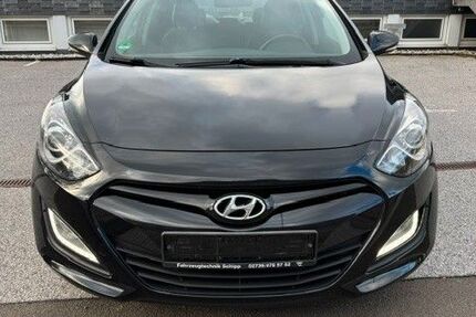 Hyundai i30 215.000 km 3.450 &euro; Remscheid 42899