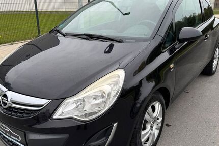 Opel Corsa 191.500 km 2.990 &euro; Lünen 44536