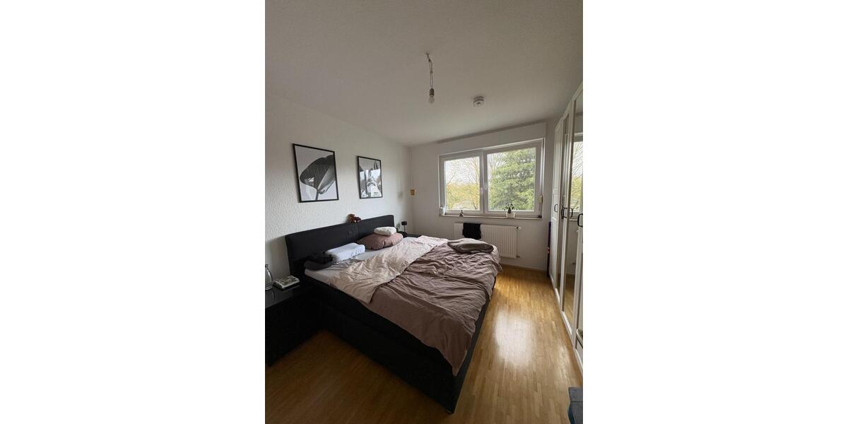Dachgeschoßwohnung Hattingen Niederbonsfeld - 3.5 Zimmer, 98 m&sup2;, 1.025&euro; | Angebot:25920041