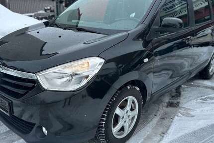 Dacia Lodgy 131.380 km 7.999 &euro; Remscheid 42853