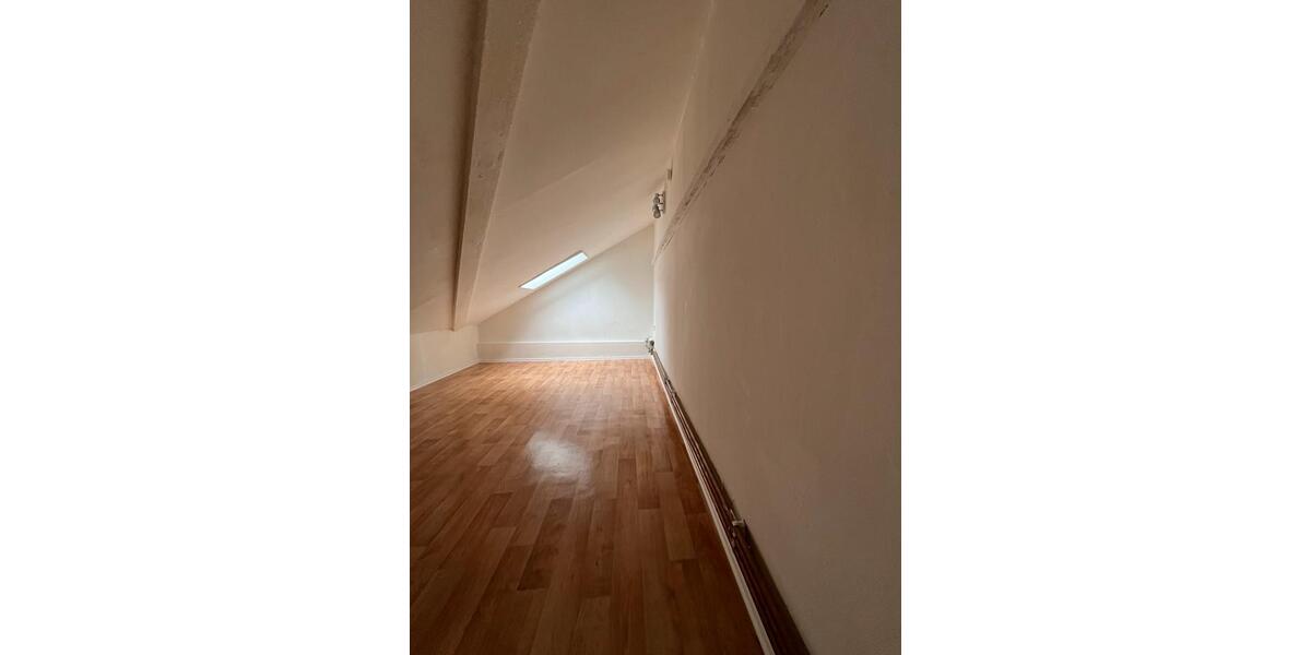 Dachgeschoßwohnung Lüdenscheid Augustenthal - 2 Zimmer, 65 m&sup2;, 600&euro; | Angebot:25857336