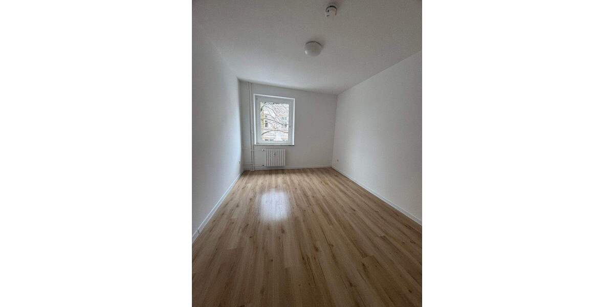 Etagenwohnung Witten Annen - 3 Zimmer, 85 m&sup2;, 890&euro; | Angebot:25910520