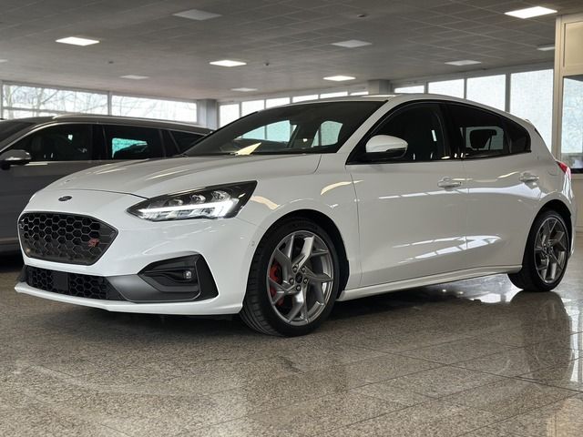 Ford Focus 59.838 km 23.388 &euro; Wuppertal 42329
