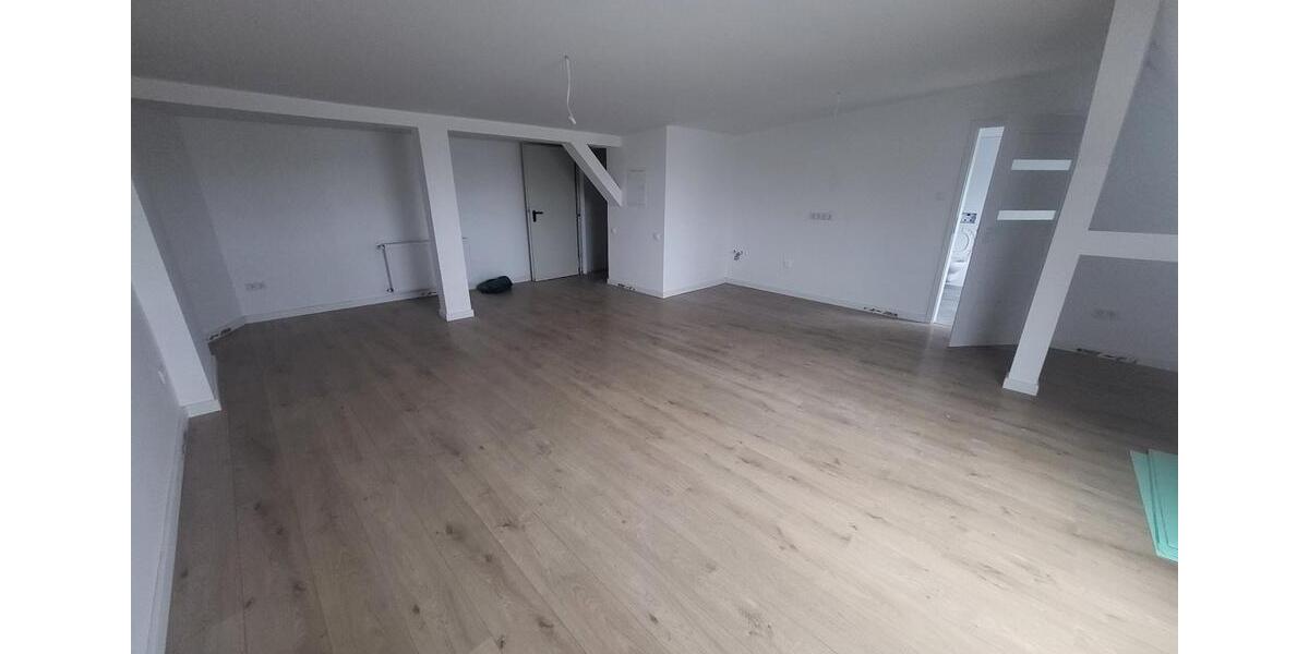 Dachgeschoßwohnung Bochum Bochum-Mitte - 1 Zimmer, 50 m&sup2;, 400&euro; | Angebot:24816922