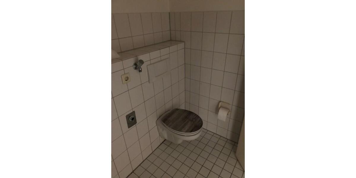 Etagenwohnung Bochum Bochum-Mitte - 3 Zimmer, 73 m&sup2;, 350&euro; | Angebot:25974804