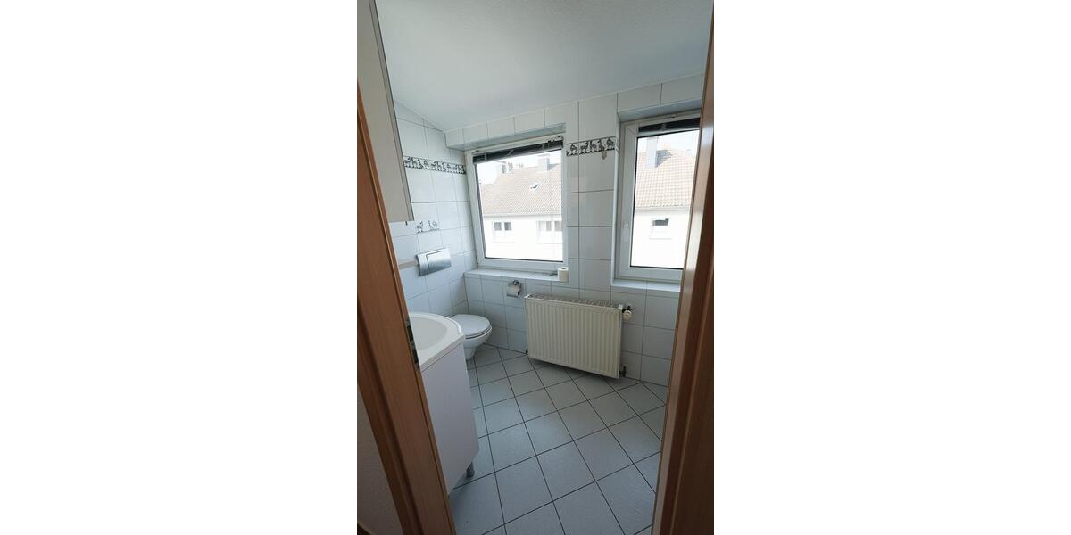 Dachgeschoßwohnung Wuppertal Gemarkung Langerfeld - 3 Zimmer, 82 m&sup2;, 189.000&euro; | Angebot:27624214