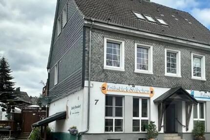 Haus Halver - 8 Zimmer, 340 m&sup2;, 380.000&euro; | Angebot:26019734