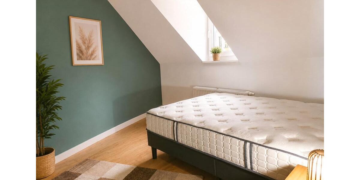 Dachgeschoßwohnung Schwerte - 2 Zimmer, 69 m&sup2;, 589&euro; | Angebot:27625497