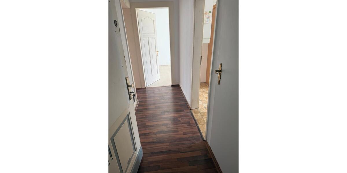 Etagenwohnung Schwerte - 3 Zimmer, 65 m&sup2;, 600&euro; | Angebot:25393016