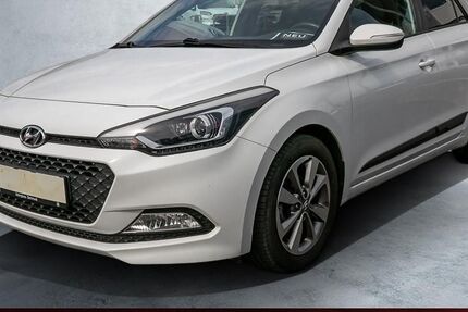 Hyundai i20 75.698 km 12.390 &euro; Kamen 59174