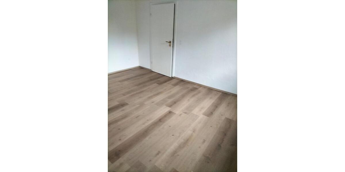 Erdgeschoßwohnung Hagen Hagen-Mitte - 3 Zimmer, 77 m&sup2;, 800&euro; | Angebot:27606105