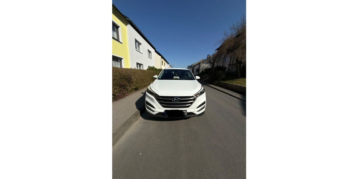 Hyundai TUCSON 122.000 km 10.499 &euro; Lüdenscheid 58511
