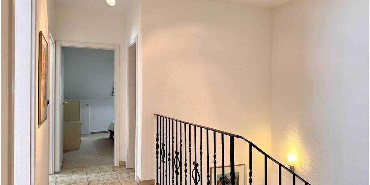 Doppelhaushälfte Velbert Neviges - 7 Zimmer, 186 m&sup2;, 479.000&euro; | Angebot:26754012