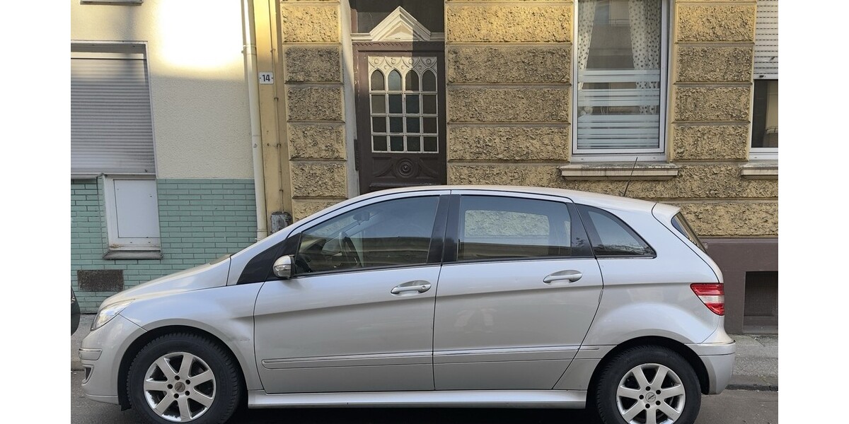 Mercedes-Benz 170 177.464 km 3.800 &euro; Wuppertal 42275