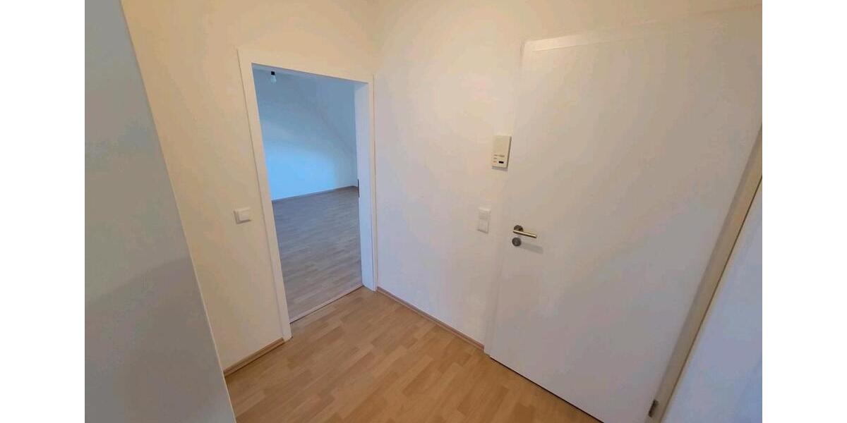 Dachgeschoßwohnung Hagen Hagen-Mitte - 3 Zimmer, 64 m&sup2;, 585&euro; | Angebot:25551496