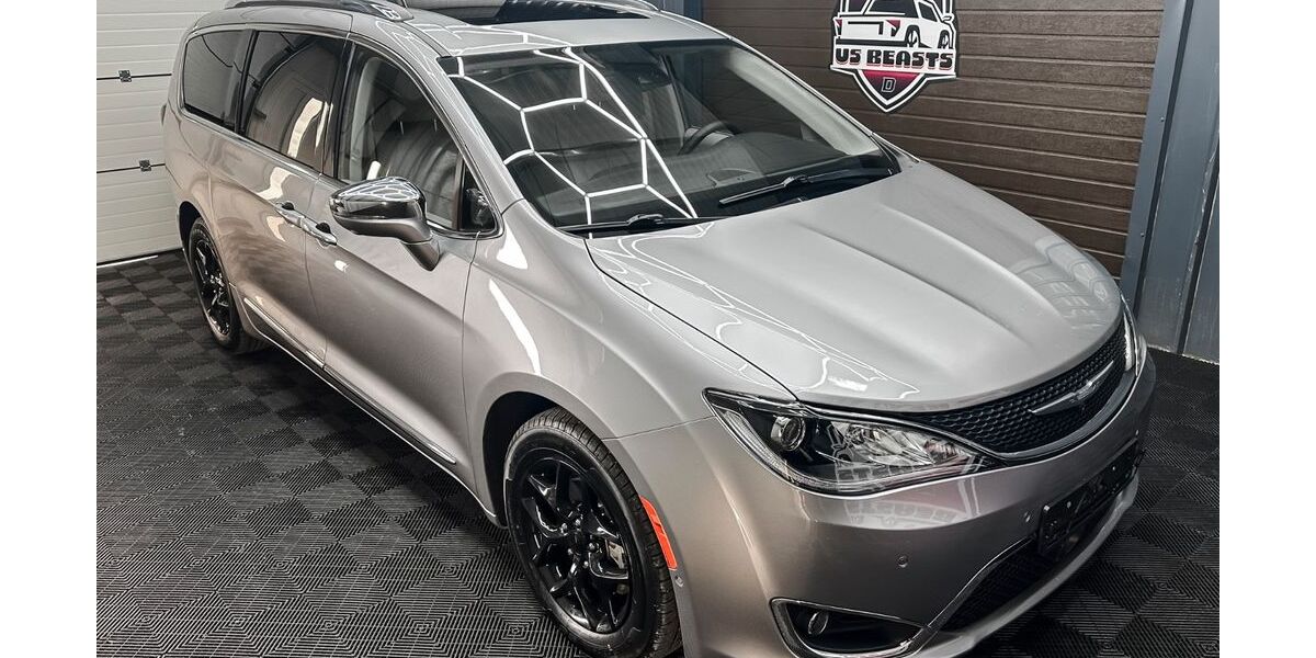 Chrysler Pacifica 61.000 km 25.490 &euro; Bochum 44809