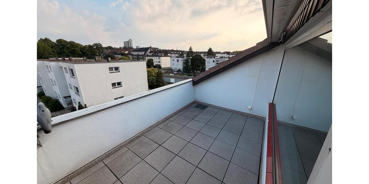 Dachgeschoßwohnung Dortmund Brackel - 3 Zimmer, 106 m&sup2;, 1.200&euro; | Angebot:27603278