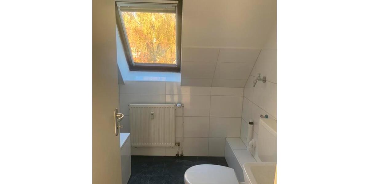 Dachgeschoßwohnung Herne Wanne - 3 Zimmer, 65 m&sup2;, 399&euro; | Angebot:25784507