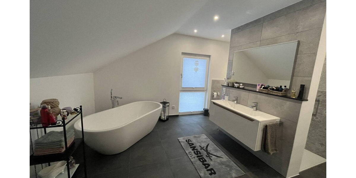 Einfamilienhaus Velbert Neviges - 5 Zimmer, 180 m&sup2;, 919.000&euro; | Angebot:26731435
