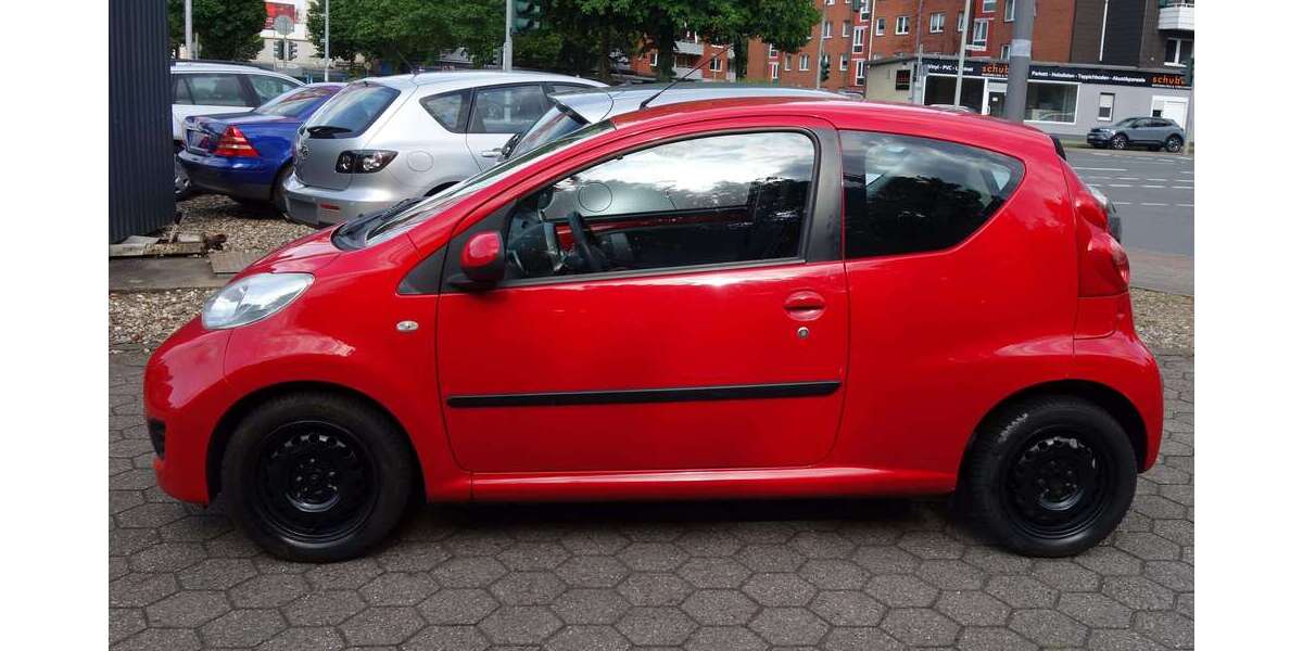Peugeot 107 150.000 km 2.499 &euro; Herne 44653