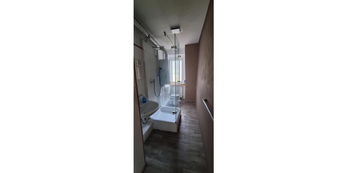 Etagenwohnung Wuppertal Gemarkung Langerfeld - 4 Zimmer, 107 m&sup2;, 250&euro; | Angebot:26545796